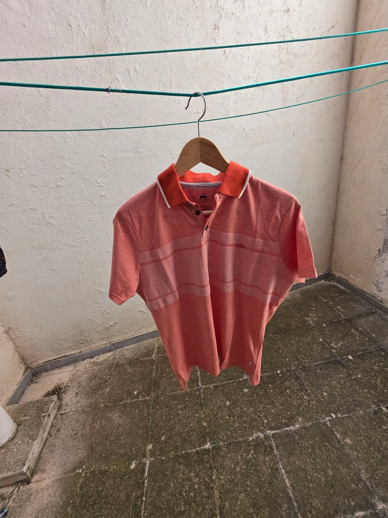 Polo Ocean tonos naranjas hombre talla M
